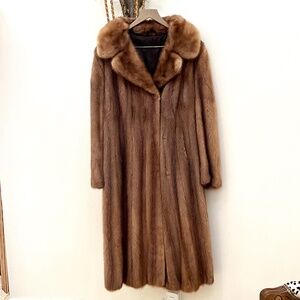 Stunning Full Length Vintage Brown Mink Coat Size L